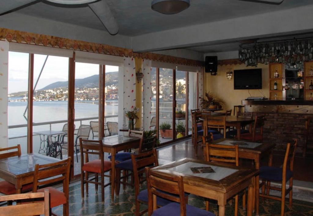 Hotel Sappho Митилини Экстерьер фото